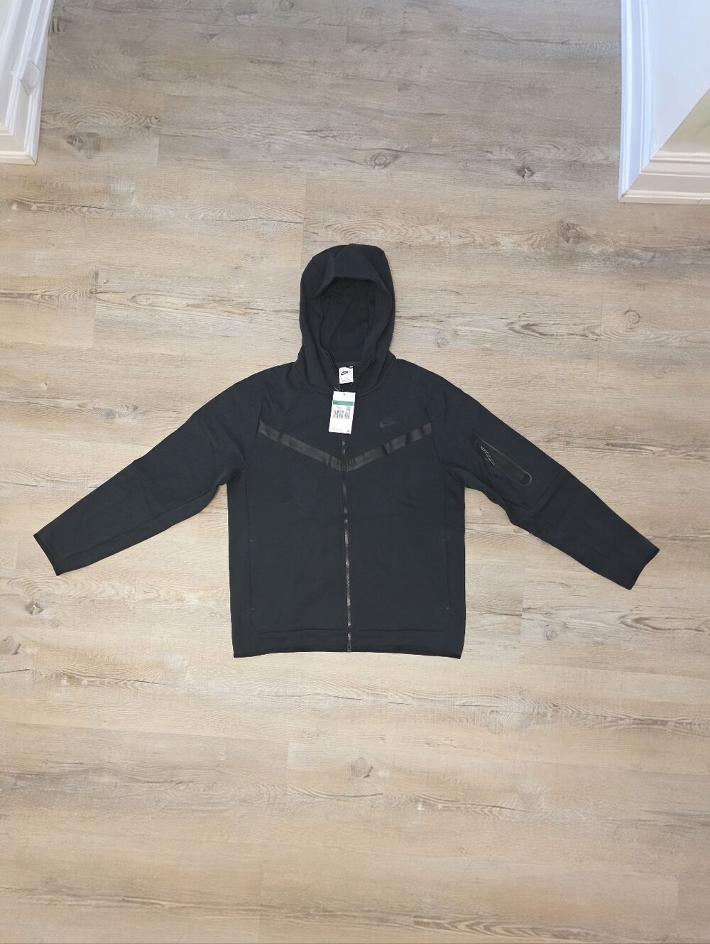 Nike Tech Fleece Full‑Zip Hoodie/Jacket – Black – Size XL (New)